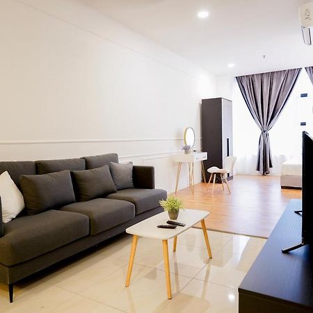 Penampang Itcc Manhattan Suites By Pinstay المظهر الخارجي الصورة